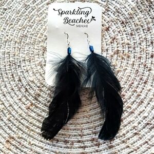 Light As a Feather Earrings Black